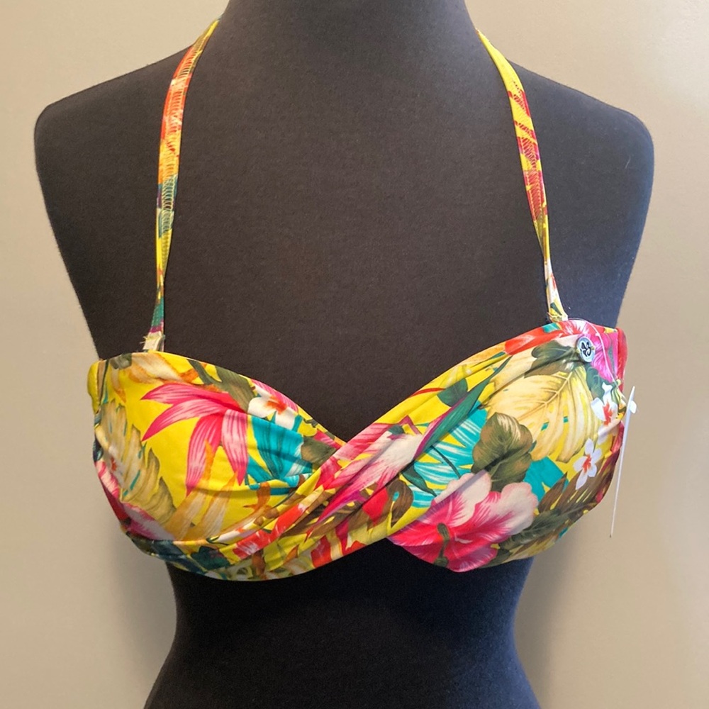 NWT Banana Moon Bandeau Twist Front Bikini Top size 2-4 (sku 64)
